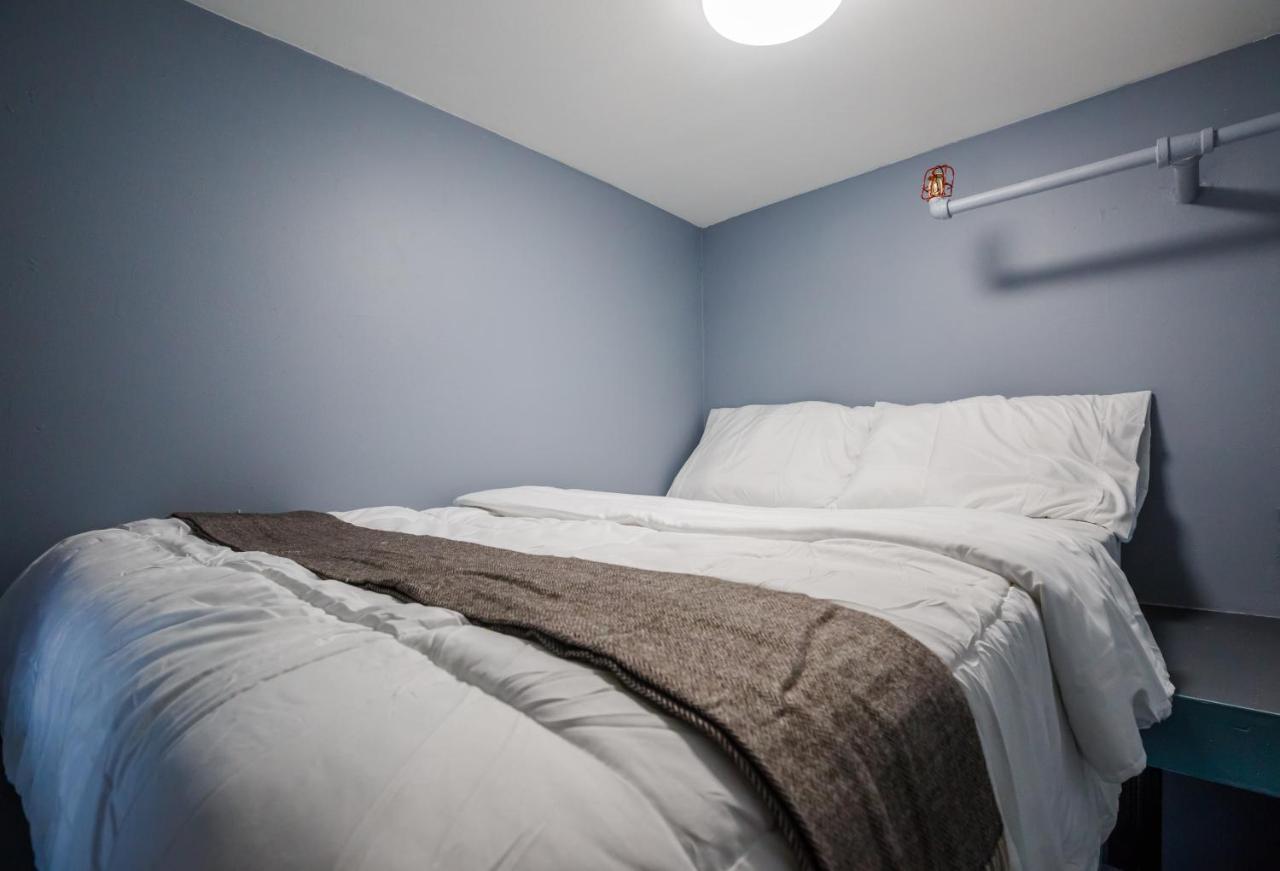 Lamartine Chelsea Hostal *